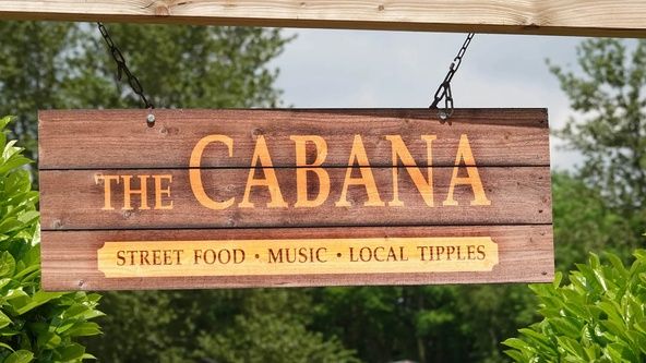 Restaurant, bar and café